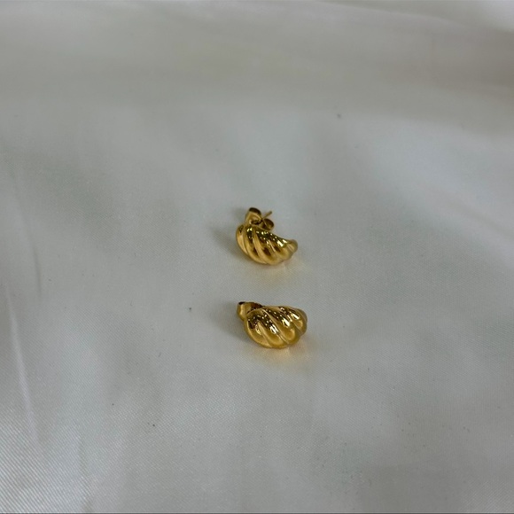 Honey comb 18KT dipped gold earrings - Picture 1 of 4